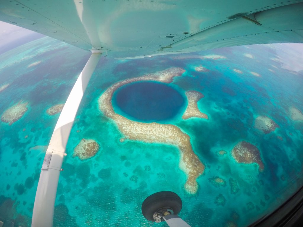 Imagem aérea do Blue hoje em Belize
